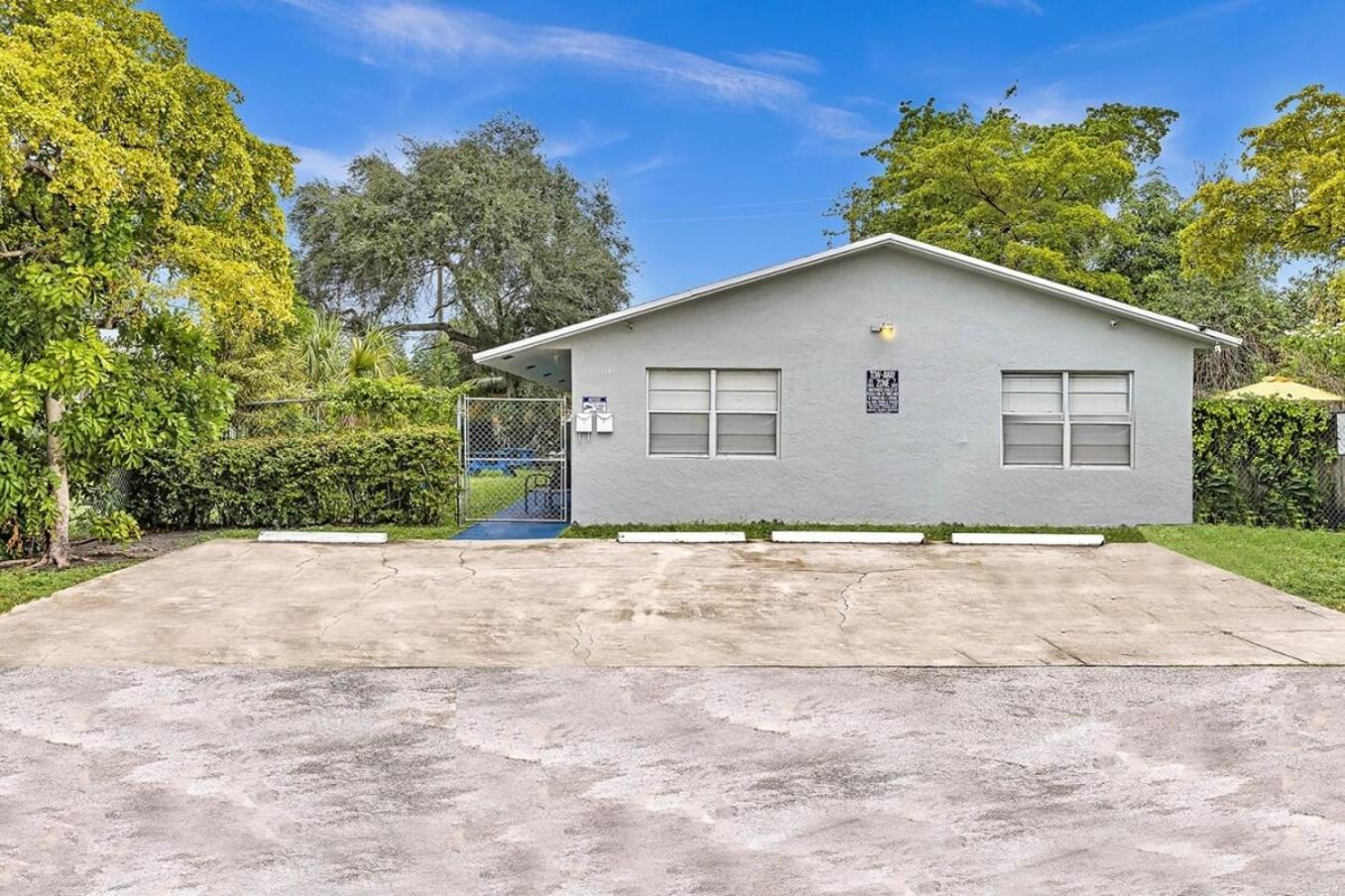 Modern 2Br Oasis Mins To Beach & Casino Db2 Dania Beach Exterior foto