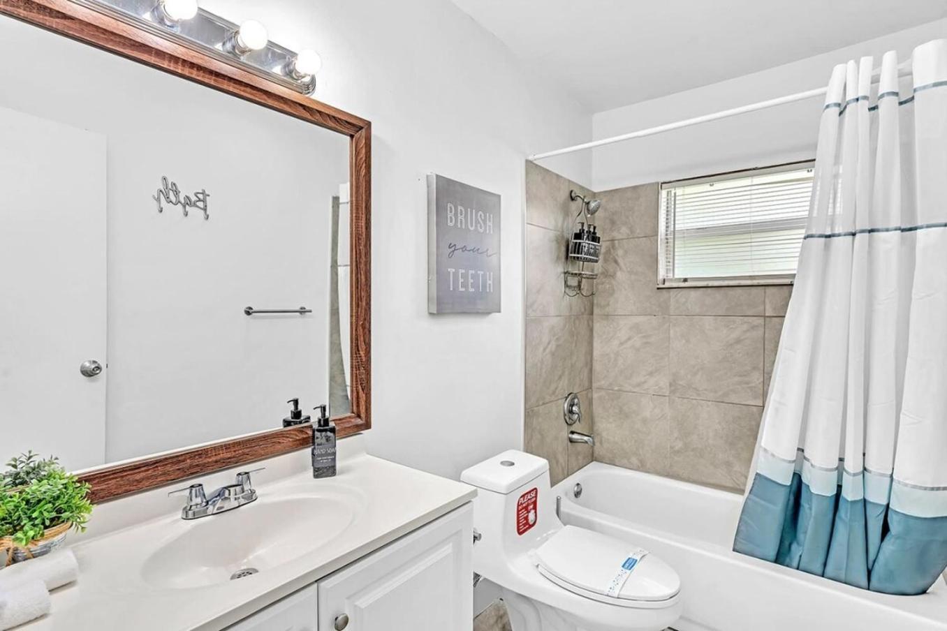 Modern 2Br Oasis Mins To Beach & Casino Db2 Dania Beach Exterior foto